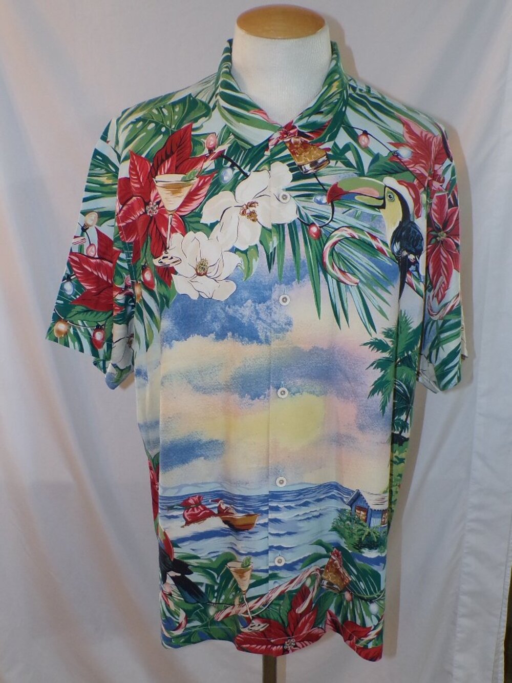 TOMMY BAHAMA HAWAIIAN TROPICAL CHRISTMAS SANTA CLAUSE CAMP SHIRT